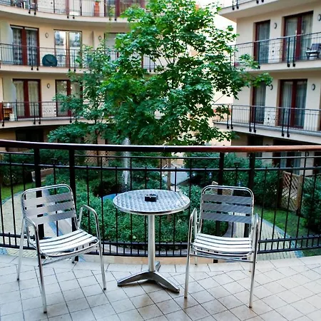 Town Hall Apartment